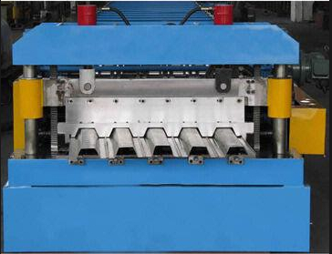 高水準12Mの自動スタッカーが付いている機械を形作る台形シートの橋床ロール